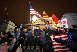 美国多地爆发大规模示威游行 抗议特朗普当选 