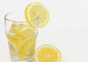 柠檬水也能减肥 喝柠檬水的正确方法