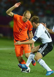 2012年6月14日欧洲杯2组荷兰对德国比赛视频,我认为荷兰对西班牙只要谁取胜谁就是冠军？
