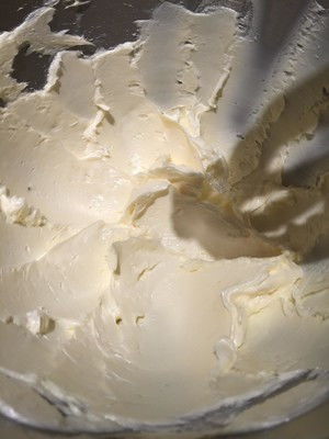 裱花用奶油奶酪霜的做法步骤图,怎么做好吃 