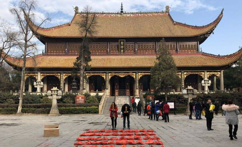 衡阳又一寺庙走红,被称 南国故宫 ,却以 装饰三绝 名冠江南