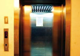 电梯收费存在高额利润 图