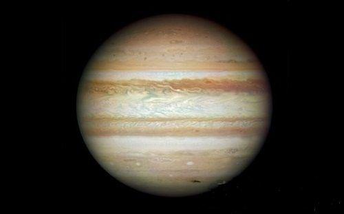 其实要想让木星变成恒星,理论上讲也并非什么难事