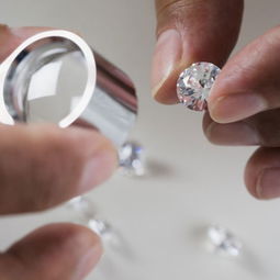 钻石怎么辨别真假 教你5种鉴别钻石的简单方法,怎样辩认钻石的真假
