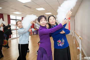 社区跳起 夕阳舞 杭州68岁阿姨带领业余舞蹈队省内外频繁获奖