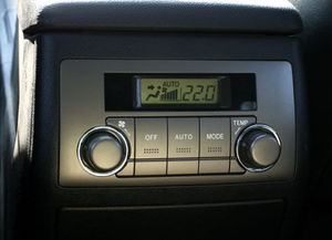 空调rear是什么意思啊,帕萨特汽车中空调有个REAR的按键,是干什么的?
