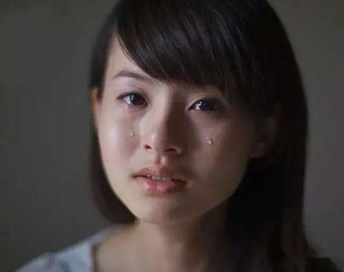 女子离婚被补偿1.5万 男人的良心靠不住,全职妈妈易患心理疾病