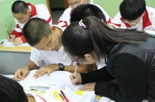 重点班取消后,又来 作业分层 ,分数低的学生只能 妥协 吗