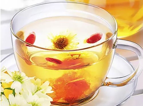 菊花枸杞茶，菊花加枸杞泡茶喝有什么作用