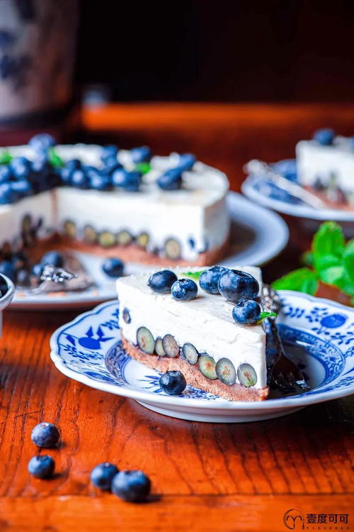 没有烤箱也想吃蛋糕 来,这款不烤蓝莓芝士蛋糕能够满足你