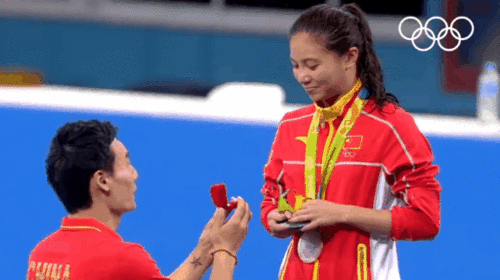 中国奥运选手励志故事—郭晶晶的成功励志的故事？