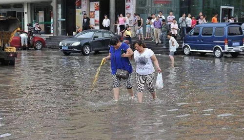 太原暴雨蓝色预警 雨雨雨雨雨,这 65 个积水路段千万不要去