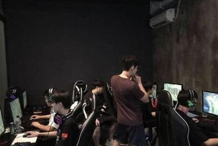 韩国网吧主玩英雄联盟,俄罗斯网吧主玩DOTA2,而中国网吧最奇葩