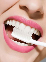 牙龈出血可能是肠胃不好 中医教你望牙知健康 