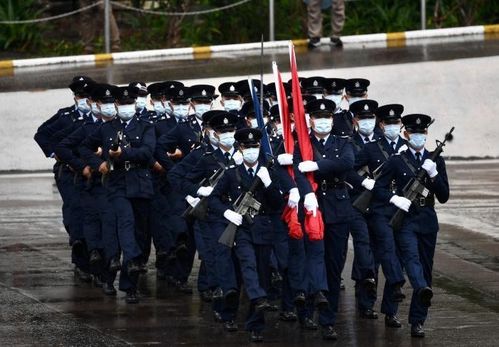 香港警察的警服,历经4代更替,到底出现了多大的变化