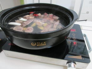 在家吃火锅这样做汤底, 味道鲜美吃的爽
