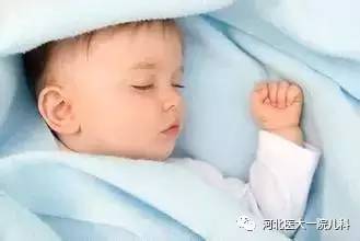你知道六个月内的宝宝睡眠时间是多少吗 