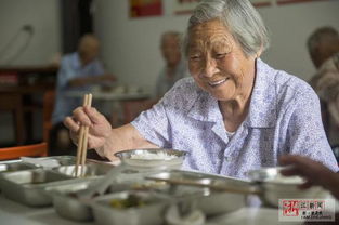 杭州萧山一食堂专为留守老人做饭 2元钱管一天饭 