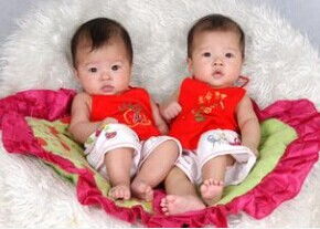 怀双胞胎有什么症状(怀上双胞胎的初期症状)