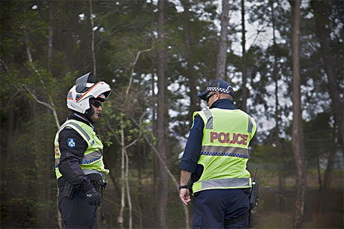 梦见警察来家里是什么意思 大鱼解梦网 