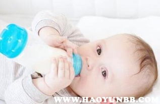 两岁的宝宝一勺奶粉配多少水(两岁喝几勺奶粉)