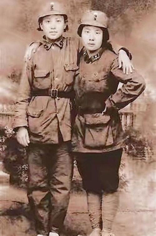 老照片 1937 1945,16张八路军女战士的珍贵照片