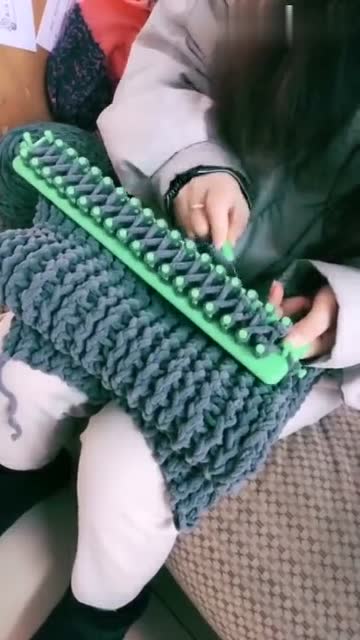 冬天女朋友织的围巾文案