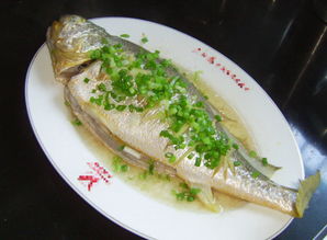清蒸黄鱼的做法,黄鱼的做法，清蒸黄鱼怎么做好吃，清蒸黄鱼的家常做法