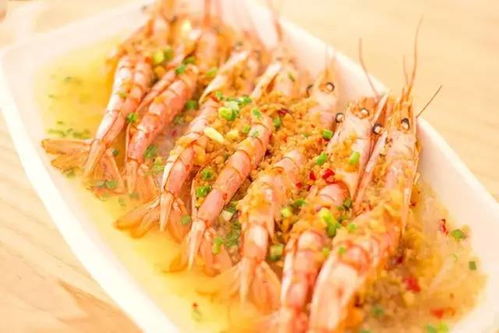 清蒸蒜蓉大虾：一道能让你欲罢不能的海鲜盛宴！