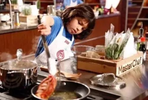 10岁女孩破世界纪录,1小时就做了46道菜,网友 比很多厨师厉害