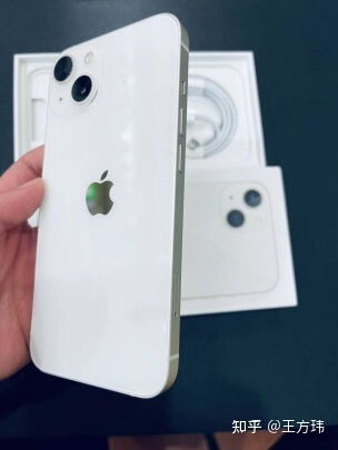 iphone13买星光色好还是粉色好 