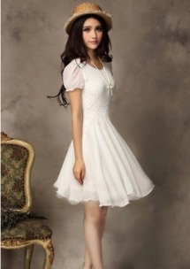 白色连衣裙怎么搭配 白色连衣裙搭配什么外套显瘦又好看