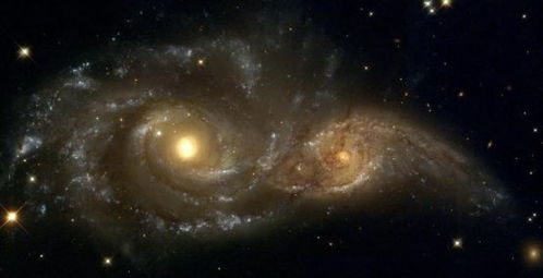 令人担忧的消息 仙女星系和银河系已经开始相撞,人类该怎么办