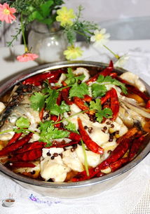 麻辣水煮鱼做法,麻辣水煮鱼:麻辣味的四川名菜。