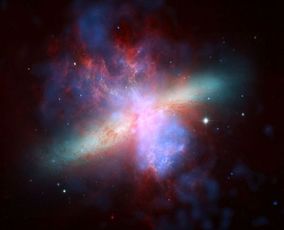 宇宙新近诞生SN2014J的Ia类超新星照亮M82星系