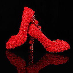 过年要穿红高跟鞋,寓意新的一年红红火火,你有红高跟鞋吗