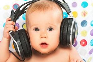 婴儿音乐 适合婴儿听的歌曲有哪些