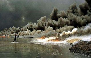 海湾战争,把500万吨石油倒进海里,萨达姆用意何在 西方 太高明