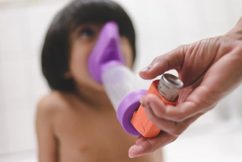 过敏性鼻炎会使哮喘严重吗 要如何治疗过敏性鼻炎