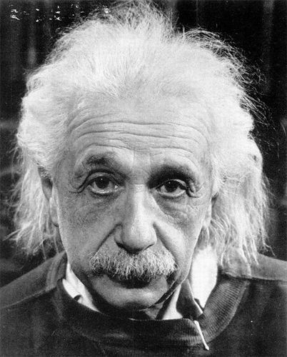 爱因斯坦预言的时空扭曲现象