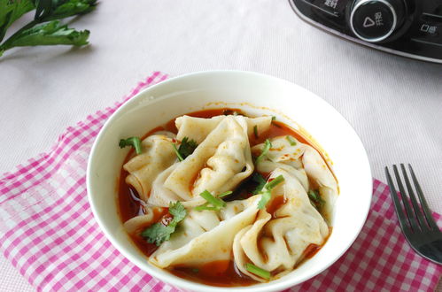 馄饨和云吞,抄手有什么不一样 看似一样的食物,差别却很大