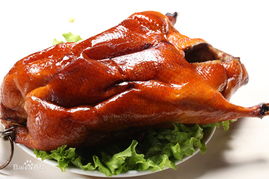 如何在制作烤鸭时保证鸭肉入味？ 