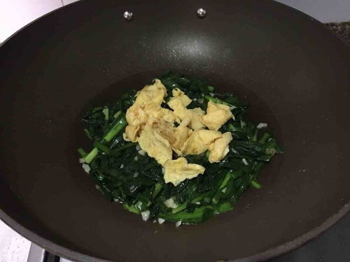 韭菜炒鸡蛋的做法 韭菜炒鸡蛋怎么做 倚兰听海 