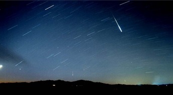 花椒直播携手机车绅士乐队 陪你一起去看流星雨