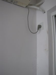 空调排水管顺着墙流会损坏墙壁吗