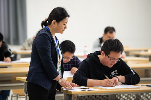 一名大学毕业生的反思(大学生毕业后最深的感触是什么呢？)