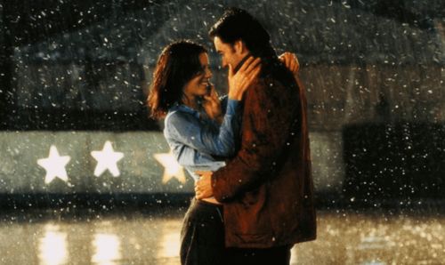 为什么热爱电影「我们为什么爱电影因为可以在里面浪漫自由做梦」