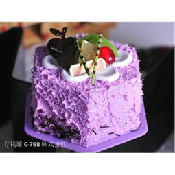 紫色生日蛋糕的图片 