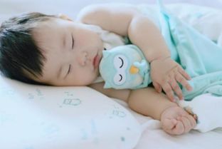 婴儿睡姿 两个月婴儿睡姿怎样才正确