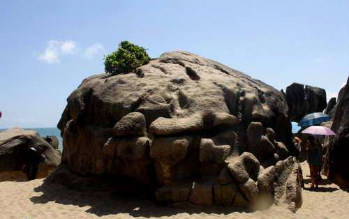 天涯海角流传的五大名石传说 